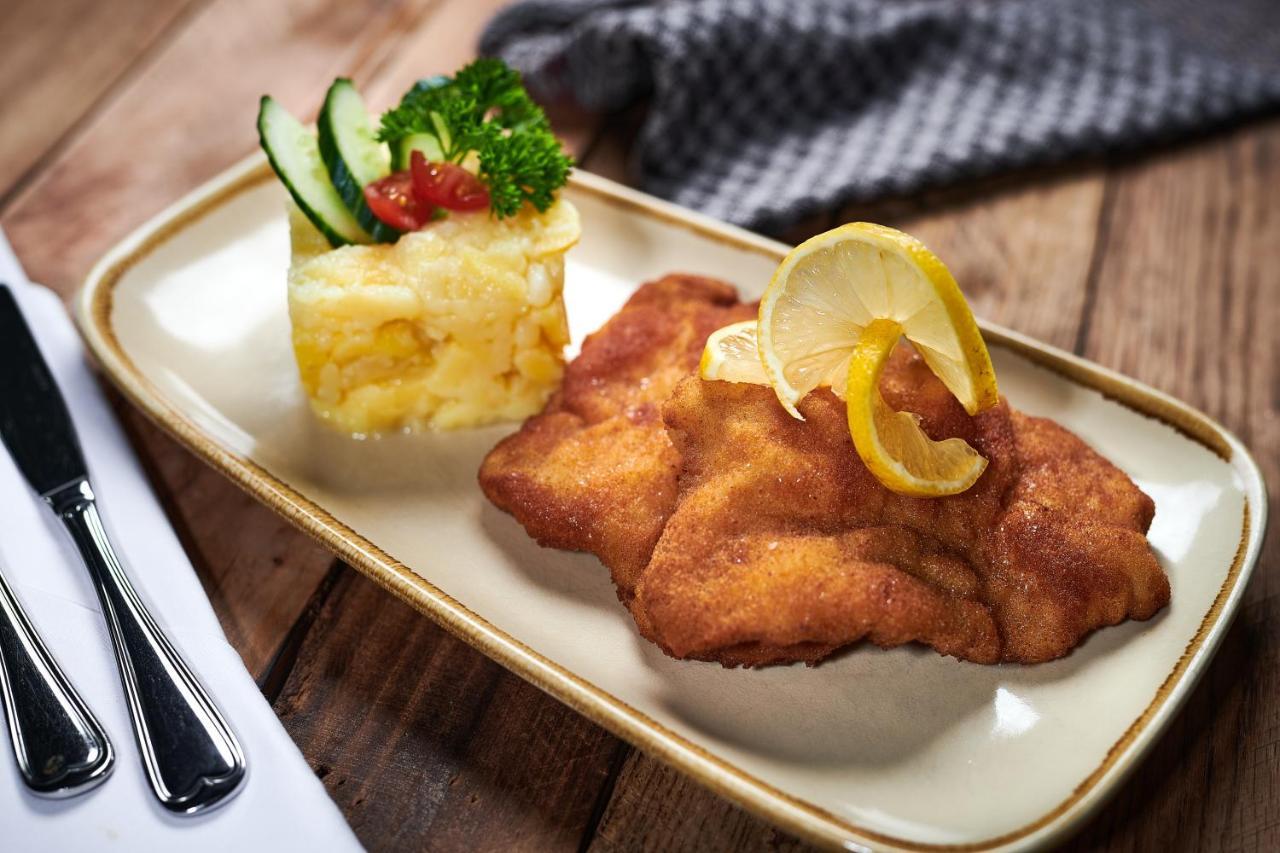Der Schwan Hotel & Restaurant Schwanstetten Экстерьер фото